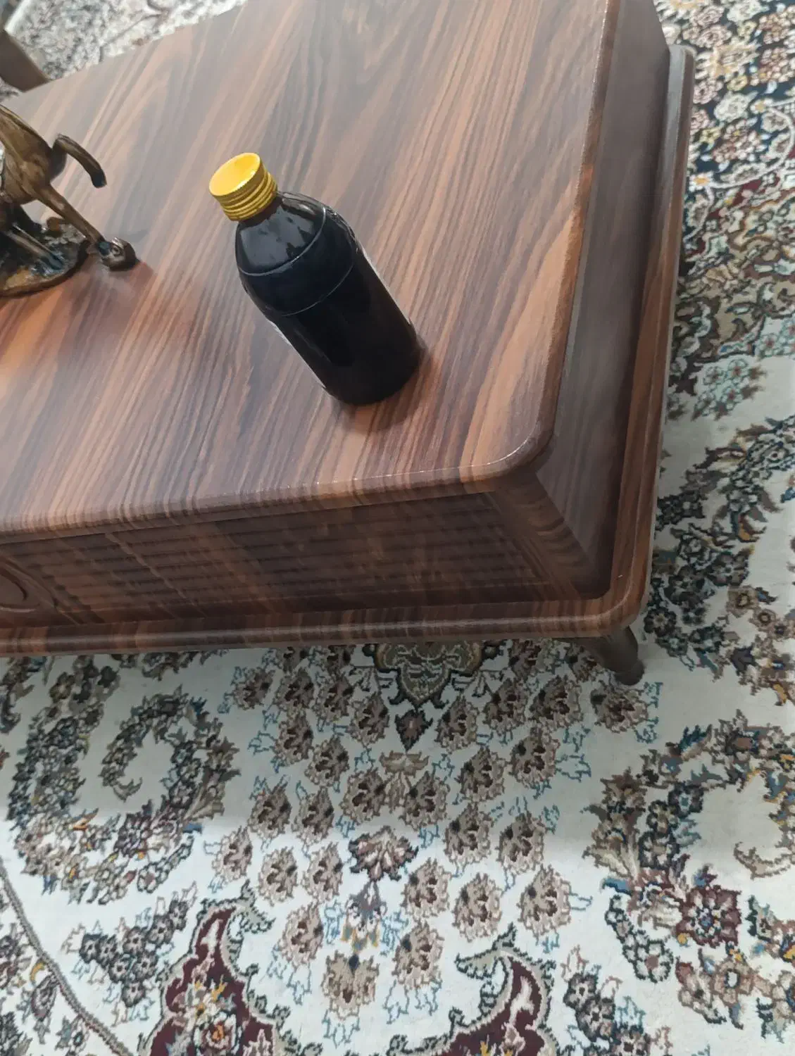 شربت گیلاس|خوردنی و آشامیدنی|نیمروز, |دیوار
