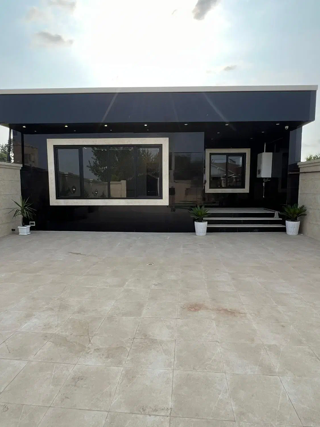 ویلا مدرن در خشکبیجار زیباکنار|فروش خانه و ویلا|رشت, گلسار|دیوار