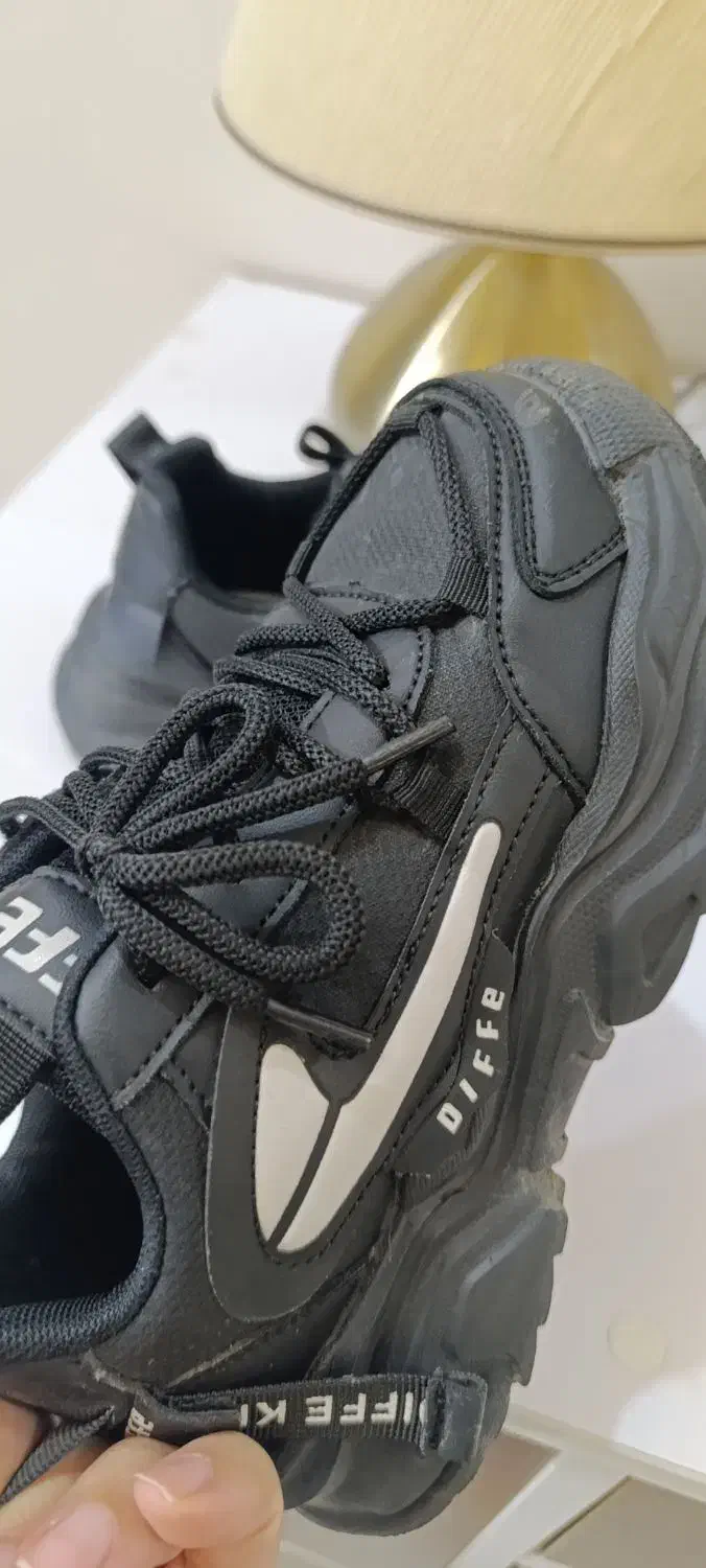 کتونی بچگانه|کفش و لباس بچه|خرم‌آباد, |دیوار