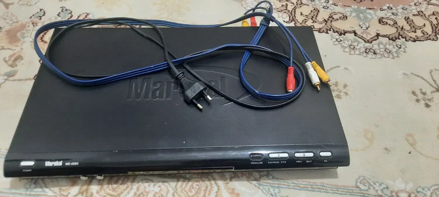 تلویزیون ۲۱ اینچ قدیمی همراه با (DVD)|تلویزیون و پروژکتور|فردیس, شهرک ارم|دیوار