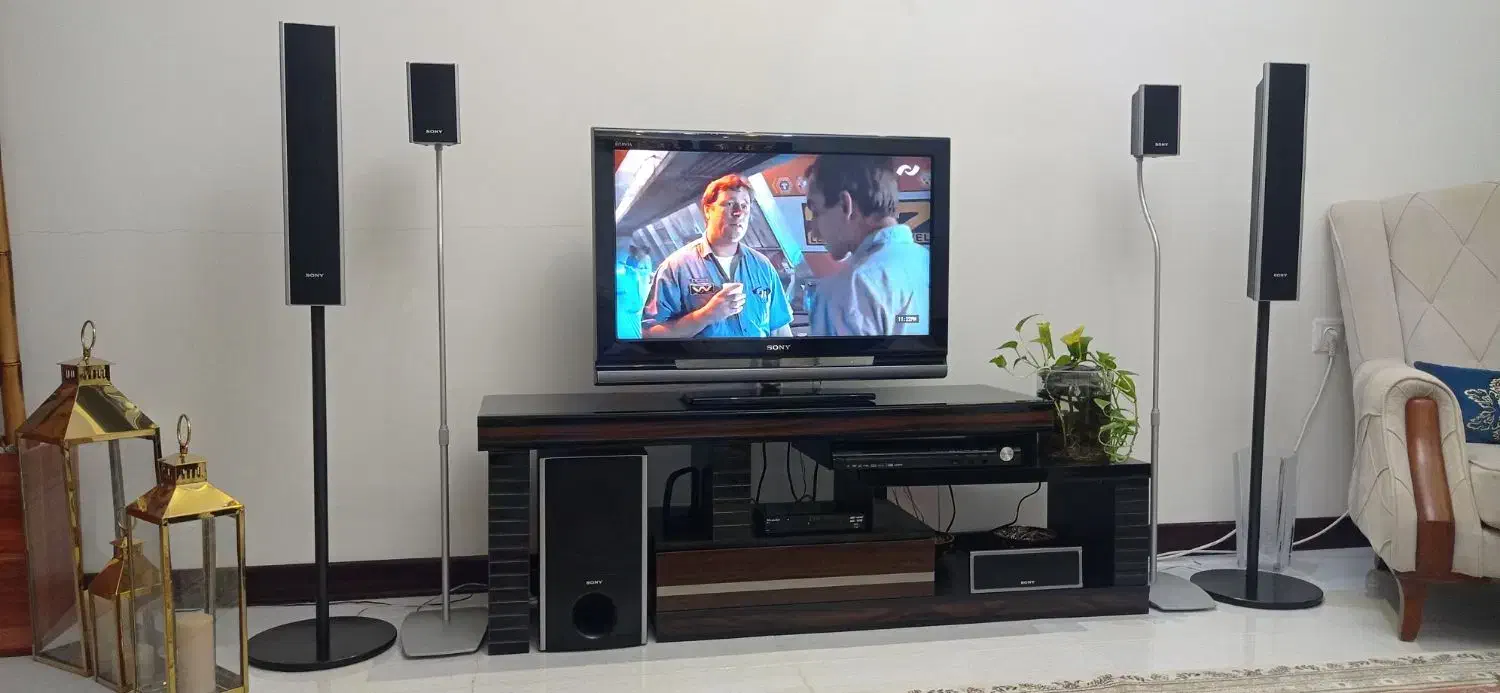 تلویزیون ، سینما خانگی ، میز تلویزیون ، جارو برقی|تلویزیون و پروژکتور|کیش, |دیوار