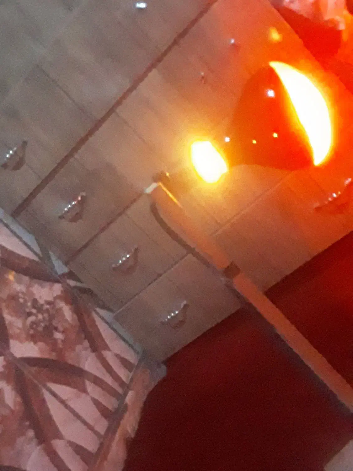 لامپ مادون قرمز ۲۴۰ وات و سرلاکی|لامپ و چراغ|هیرمند, |دیوار