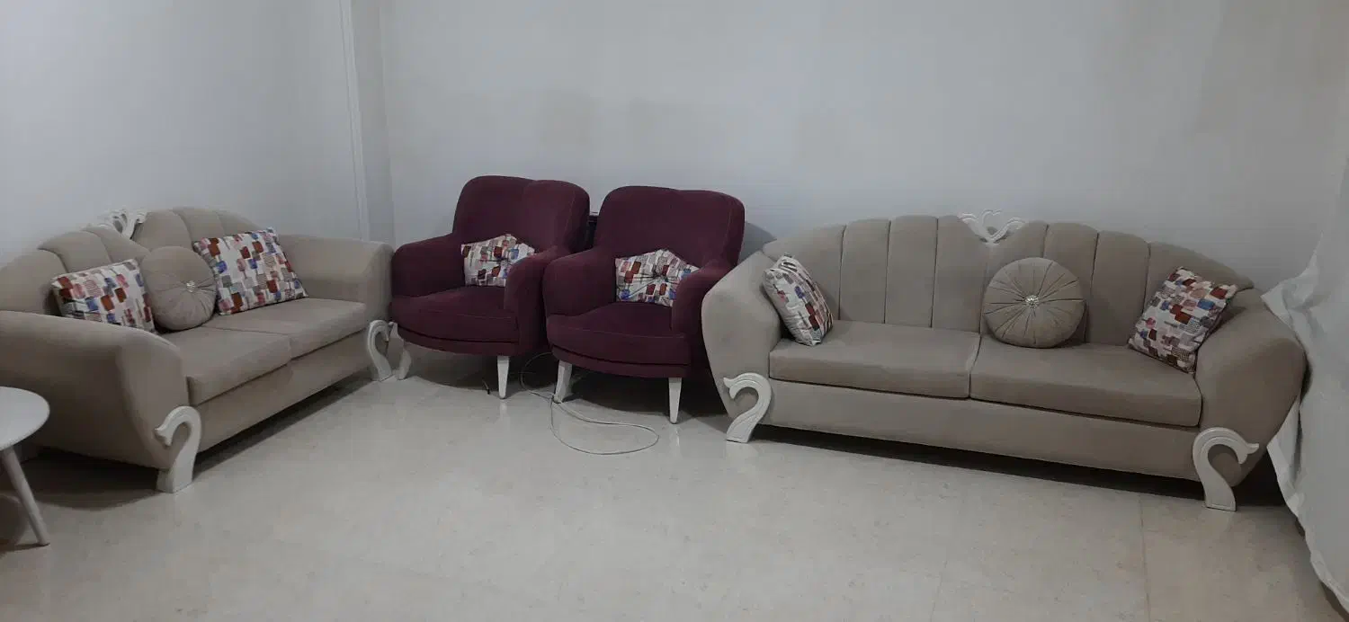 مبل راحتی ۷ نفره با جلو مبلی های رایگان|مبلمان خانگی و میز عسلی|ایلام, |دیوار