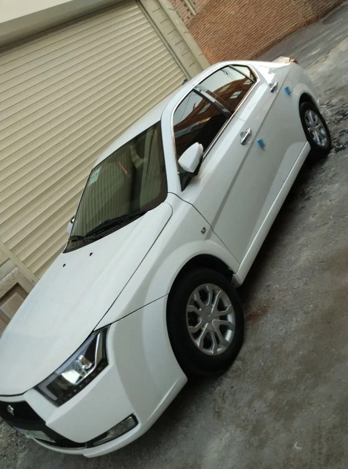 دنا پلاس1402|خودرو سواری و وانت|رشت, منظریه|دیوار