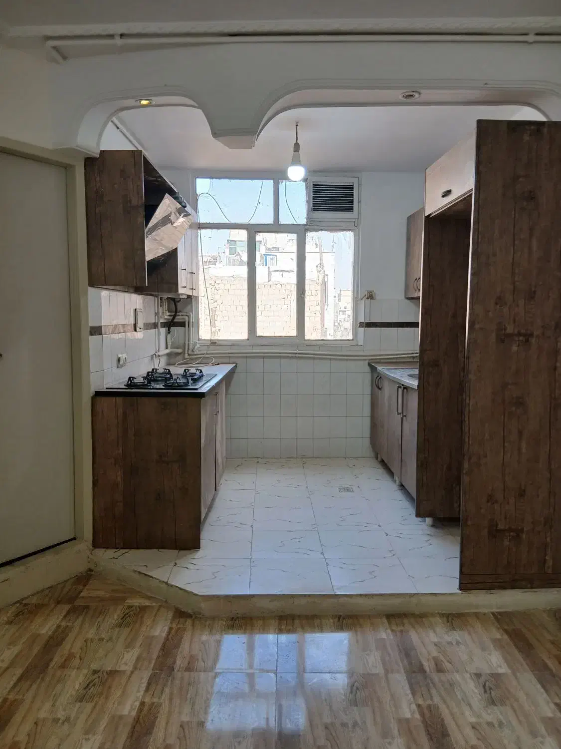 طبقه سوم روی همکف|فروش آپارتمان|ملارد, |دیوار