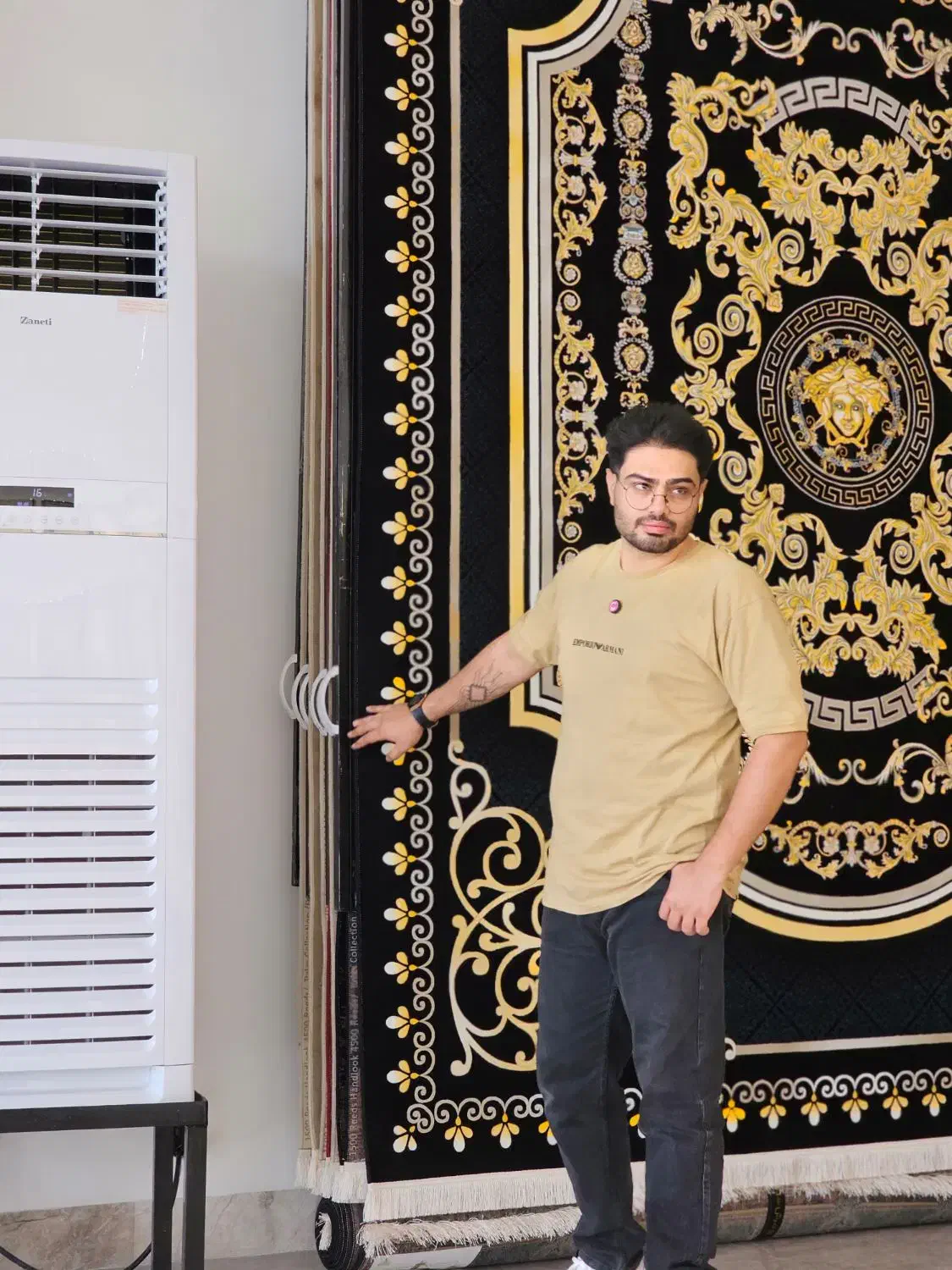 هنوز فرشتو انتخاب نکردی|فرش|اصفهان, خواجه عمید|دیوار