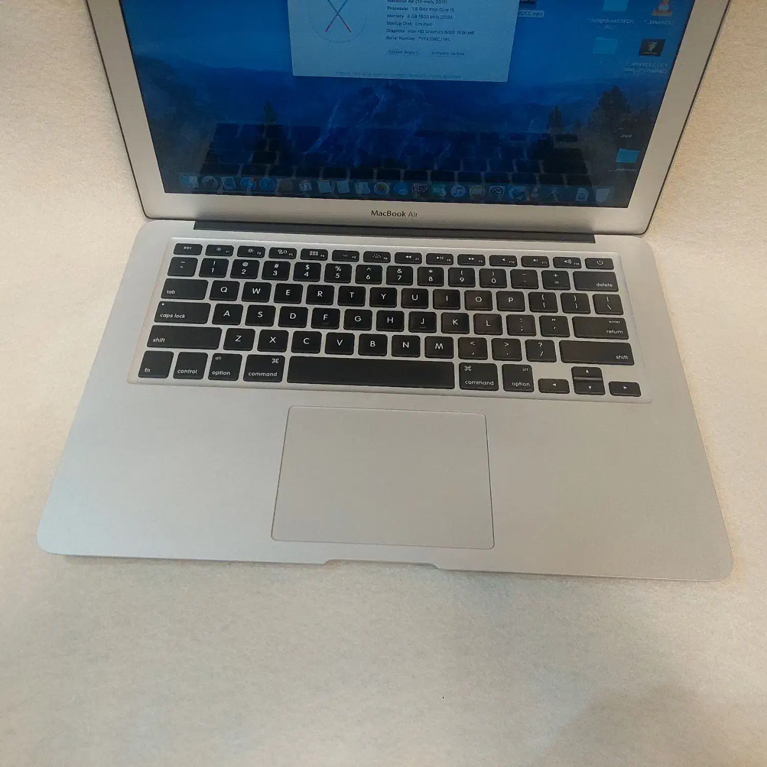 دو عدد اپل با جعبه|رایانه همراه|تهران, میدان ولیعصر|دیوار