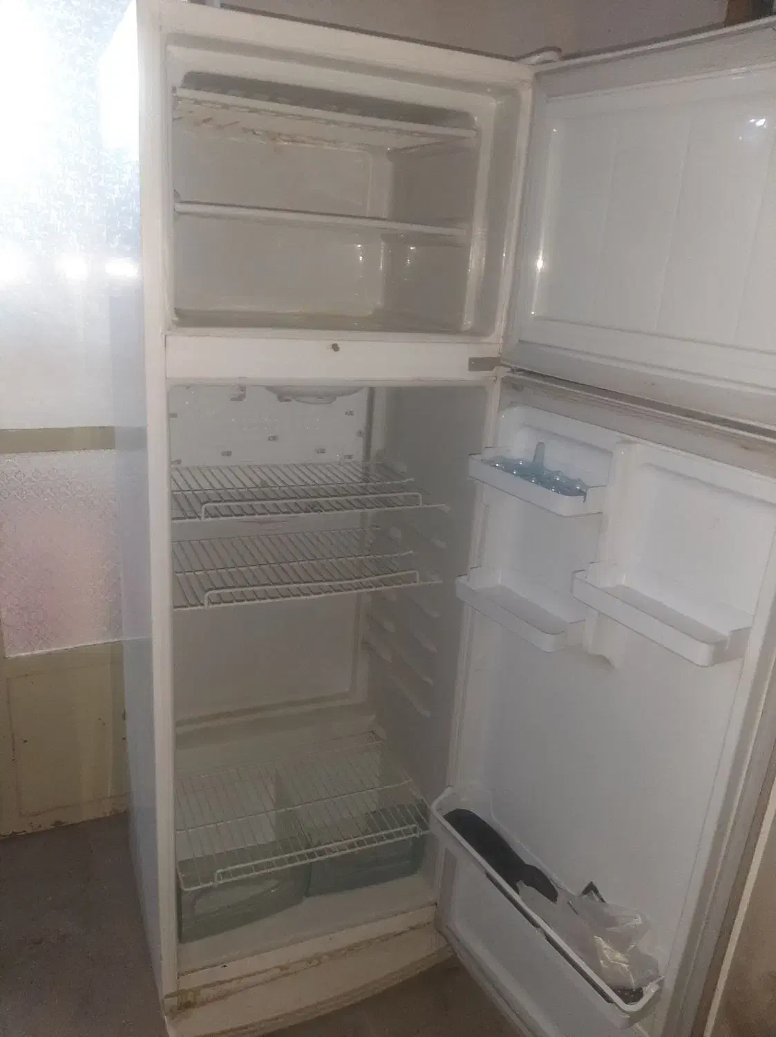 یخچال|یخچال و فریزر|لنجان, |دیوار