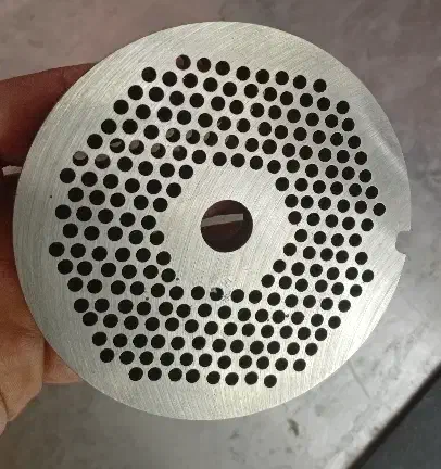 تیغ چرخ گوشت ۳۲ ، ۴۲|خردکن، آسیاب، غذاساز|مشهد, عبادی|دیوار