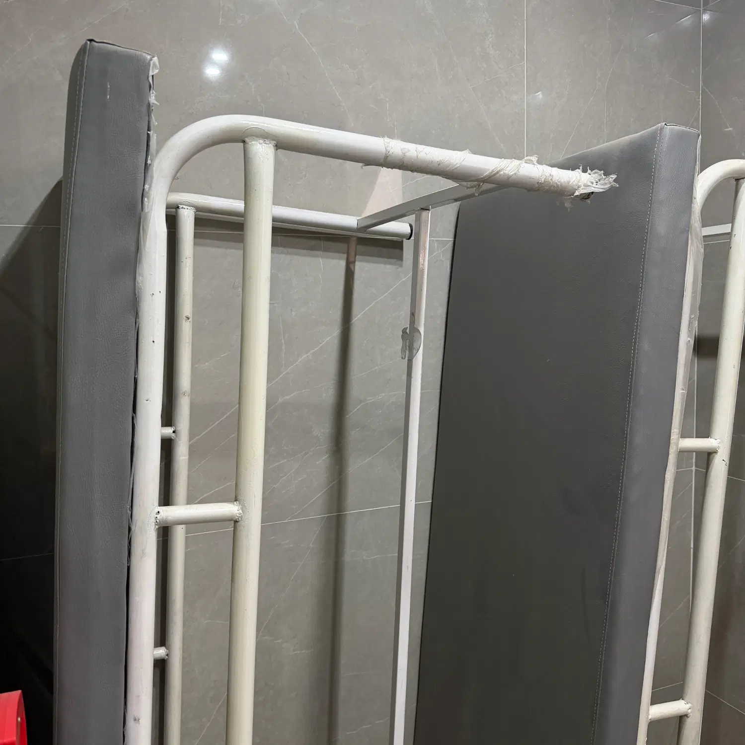 تخت|تخت و سرویس خواب|گنبد کاووس, |دیوار