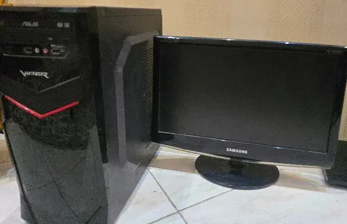 کیس و مانیتور کامپیوتر|رایانه رومیزی|قم, زنبیل آباد|دیوار