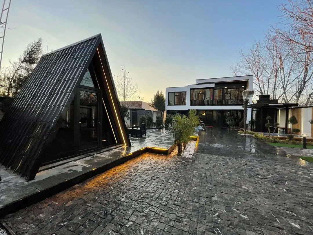 اجاره روزانه/هفتگی/ماهانه ویلا۷۰۰ متری در سهیلیه|اجارهٔ کوتاهمدت ویلا و باغ|هشتگرد, شهرک سهیلیه|دیوار