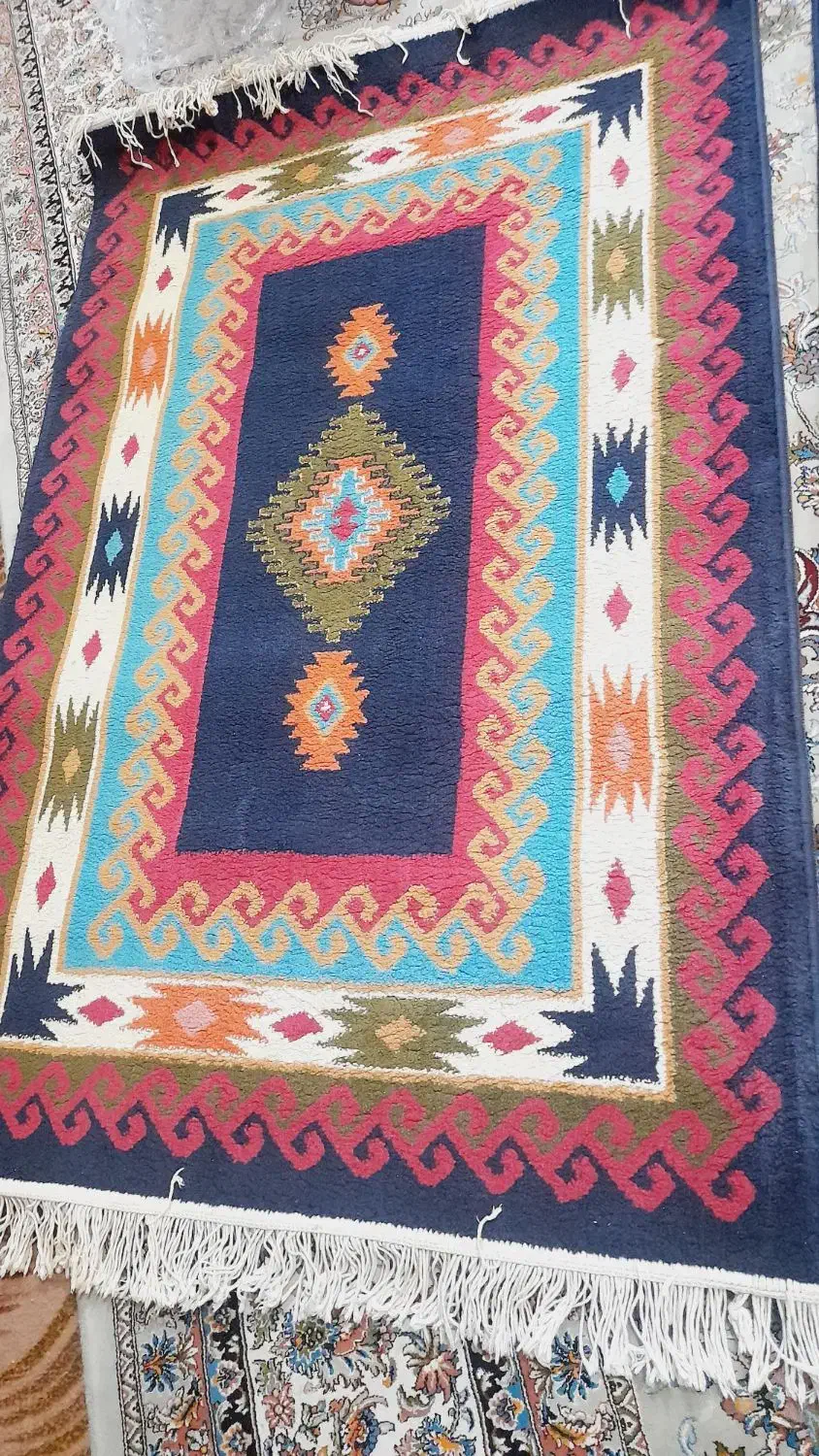 فرش سالم و نو دوتا|فرش|مشهد, توس (بلوار توس)|دیوار