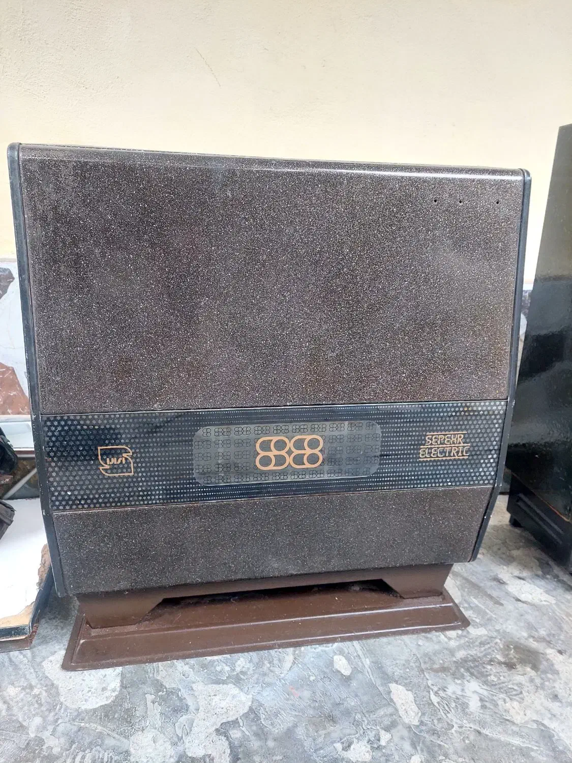 ۲عدد بخاری|بخاری، هیتر، شومینه|رامسر, |دیوار