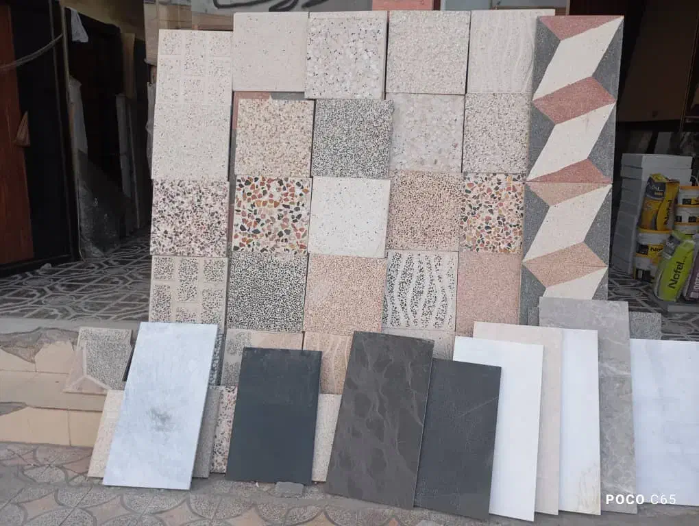 کارگر برای کار کاشی کاری و الموتور بندی|استخدام معماری، عمران و ساختمانی|سیرجان, |دیوار