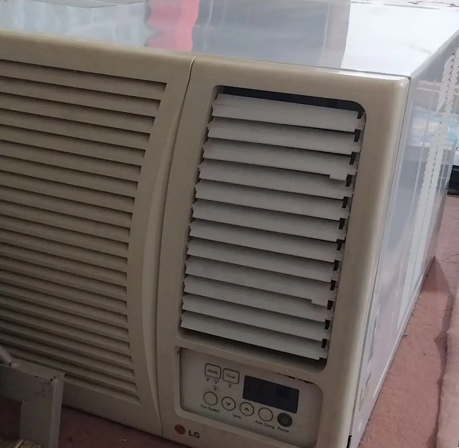 فروش فوری کولر پنجره ای ال جی کنترلی|کولر گازی و فنکوئل|فاضل آباد, |دیوار