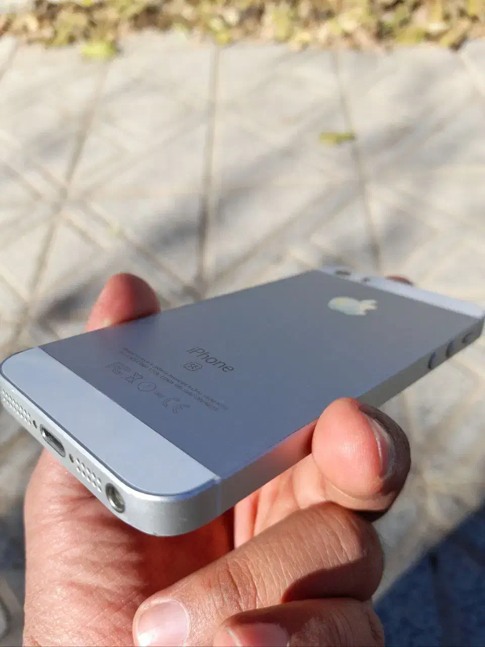 آیفون se|موبایل|بروجن, |دیوار