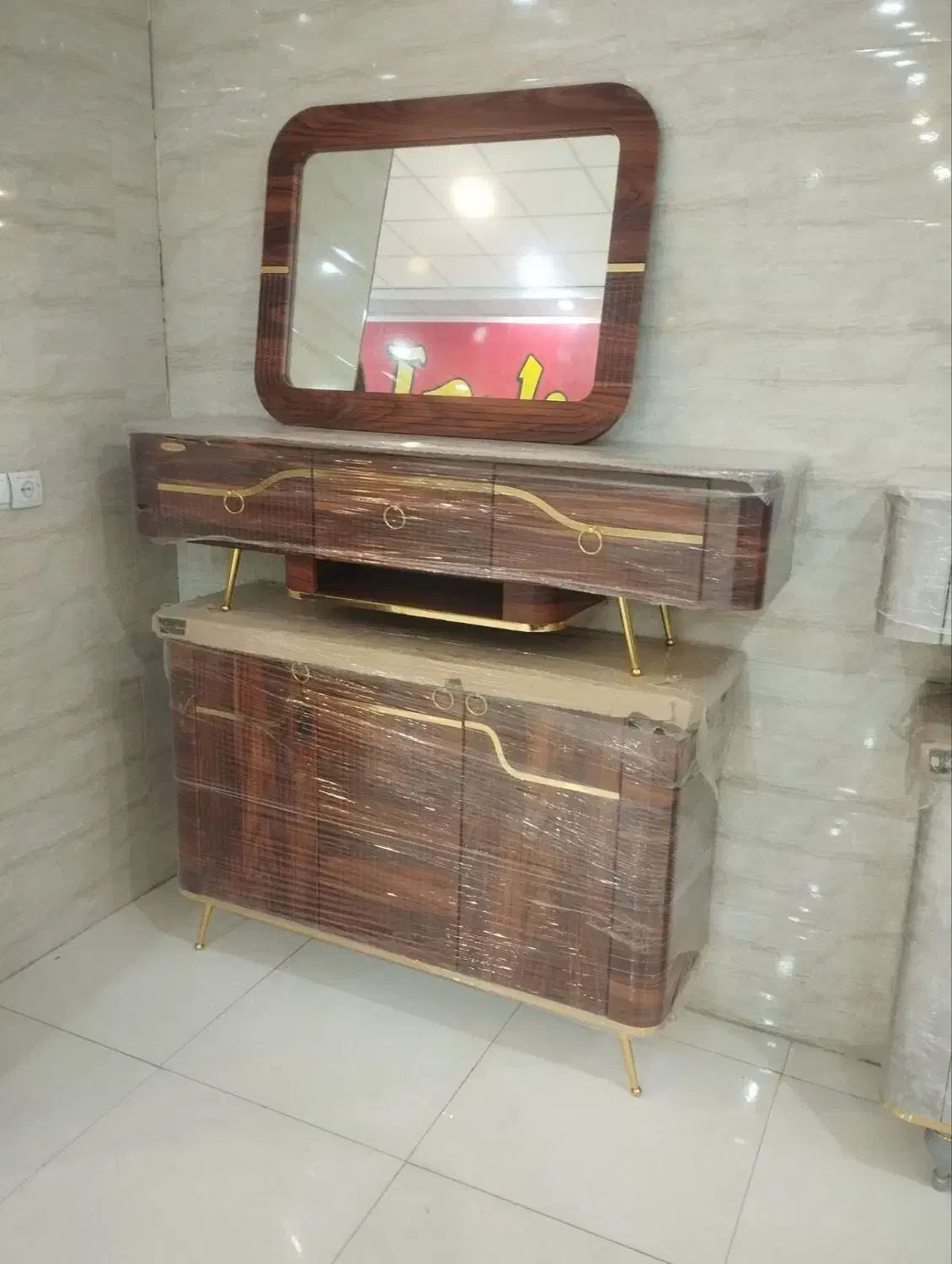 کنسول همراه با میز تی وی فروشگاه مادر بعد پل سینا|بوفه، ویترین، کنسول|مسجد سلیمان, |دیوار