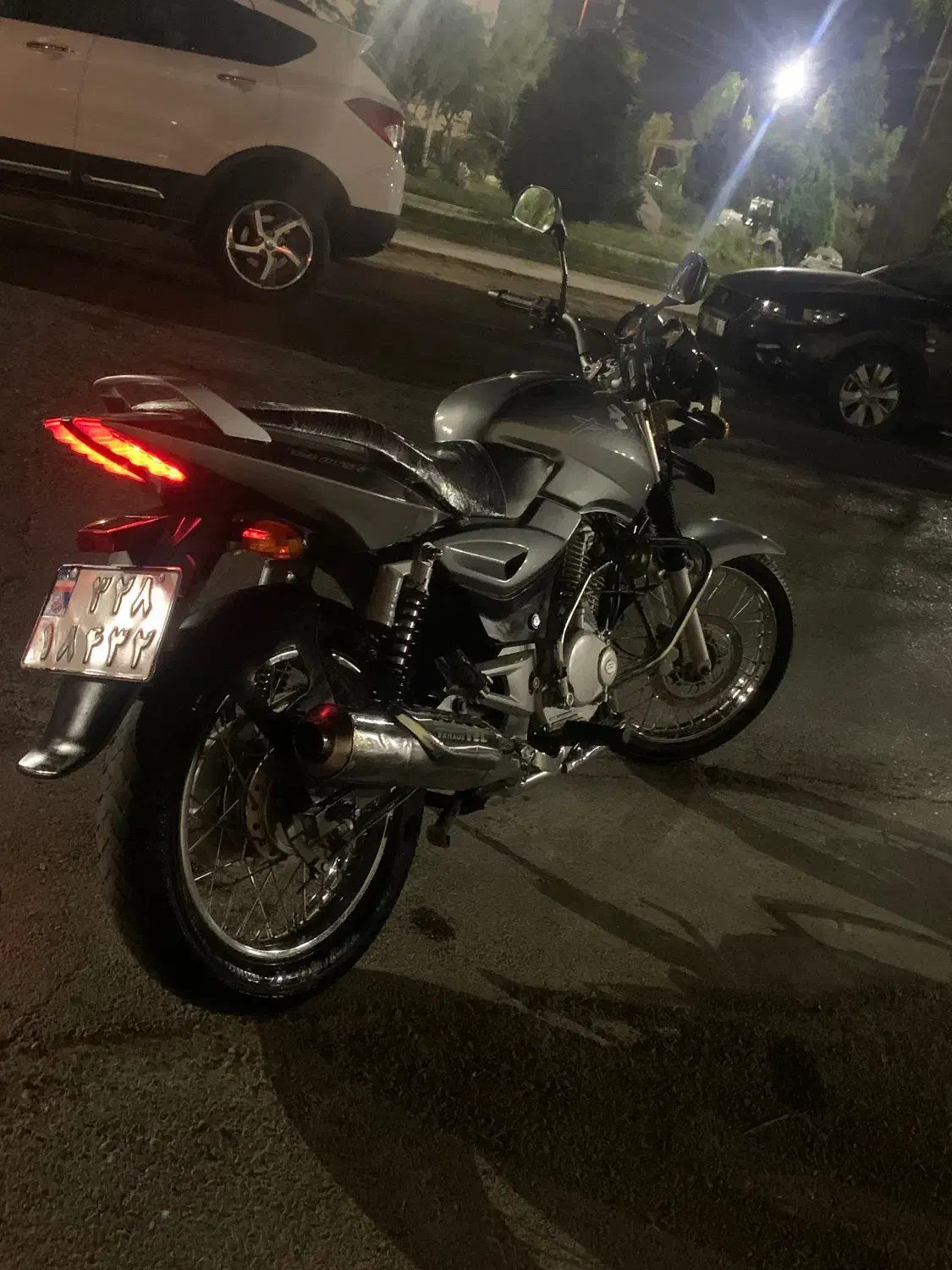 پالس 180 پره|موتورسیکلت|اندیشه, اندیشه فاز ۳|دیوار