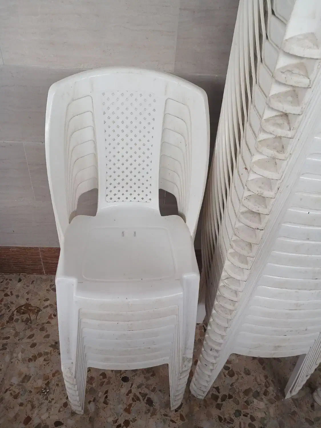 صندلی لاکی|صندلی و نیمکت|رشت, لاکان|دیوار