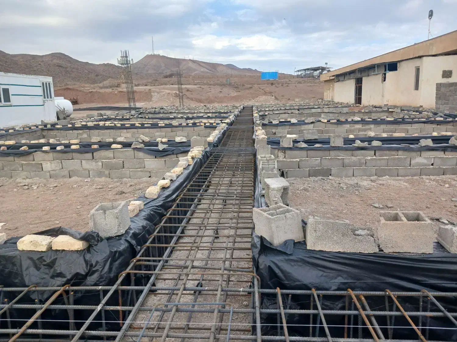 اجرای آرماتوربندی قالببندی فوندانسیون|خدمات پیشه و مهارت|تهران, خاوران|دیوار