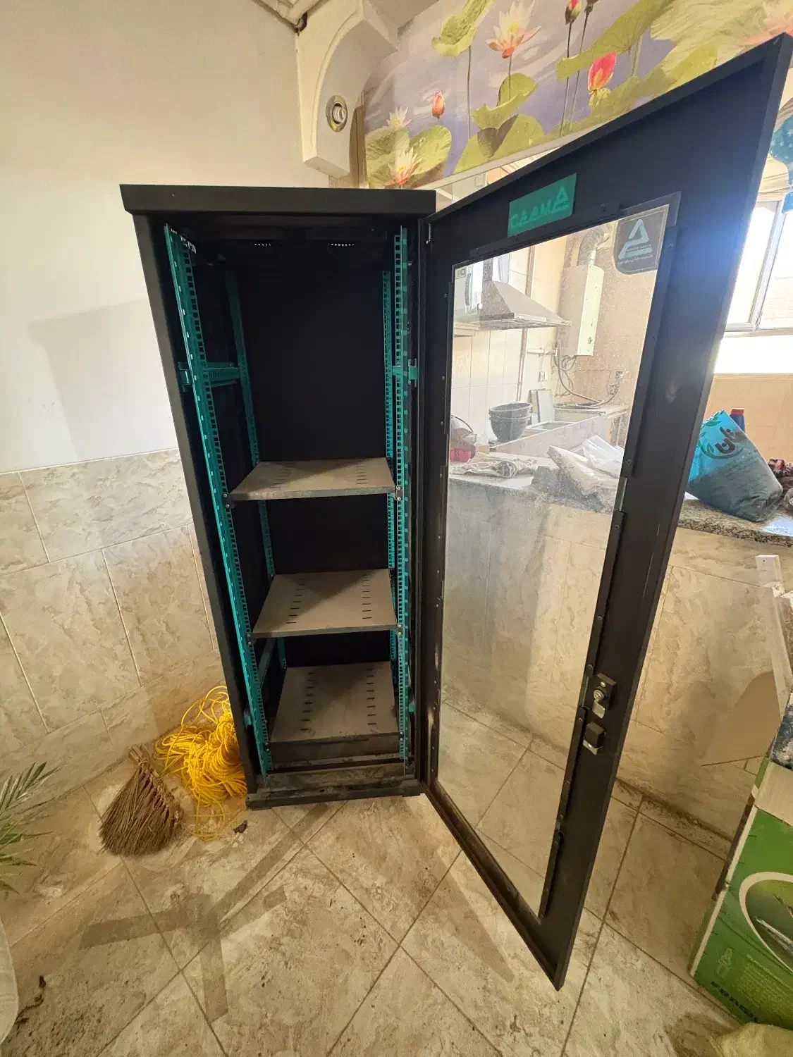 رک / کمد شبکه|مودم و تجهیزات شبکه|یزد, |دیوار