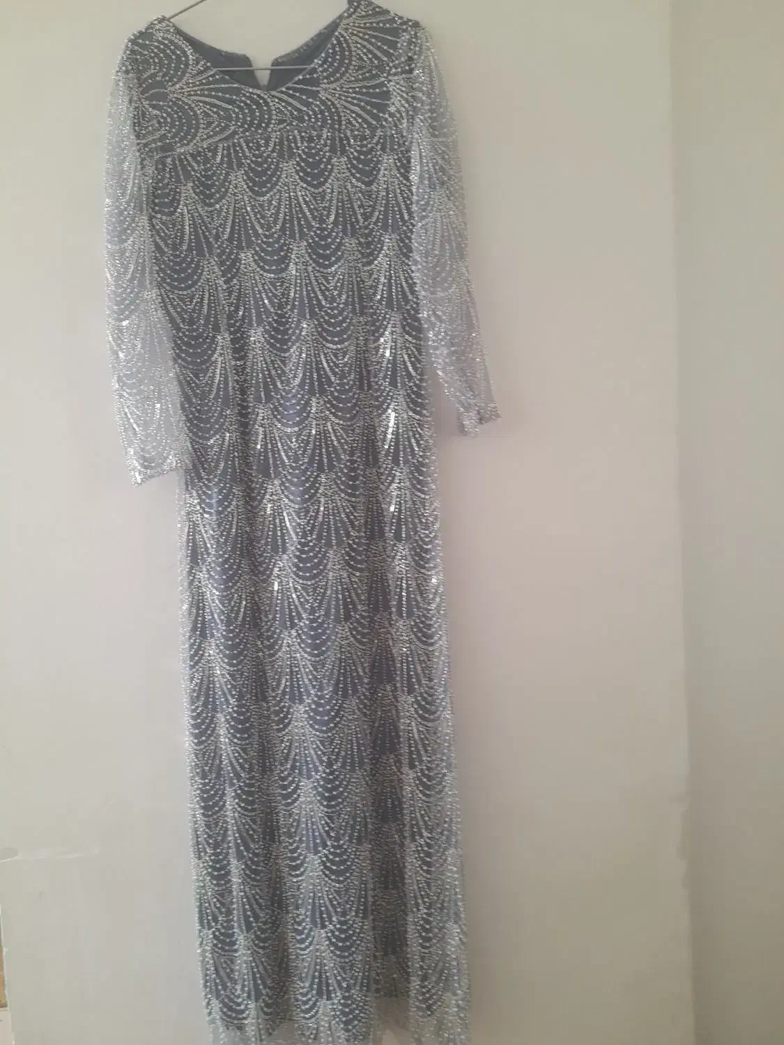 لباس مجلسی|لباس|صدرا-فارس, فاز ۲|دیوار