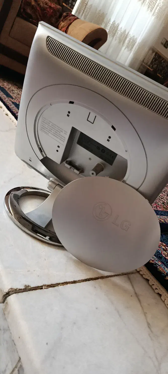 مانیتور کاملا سالم LG|رایانه رومیزی|زابل, |دیوار