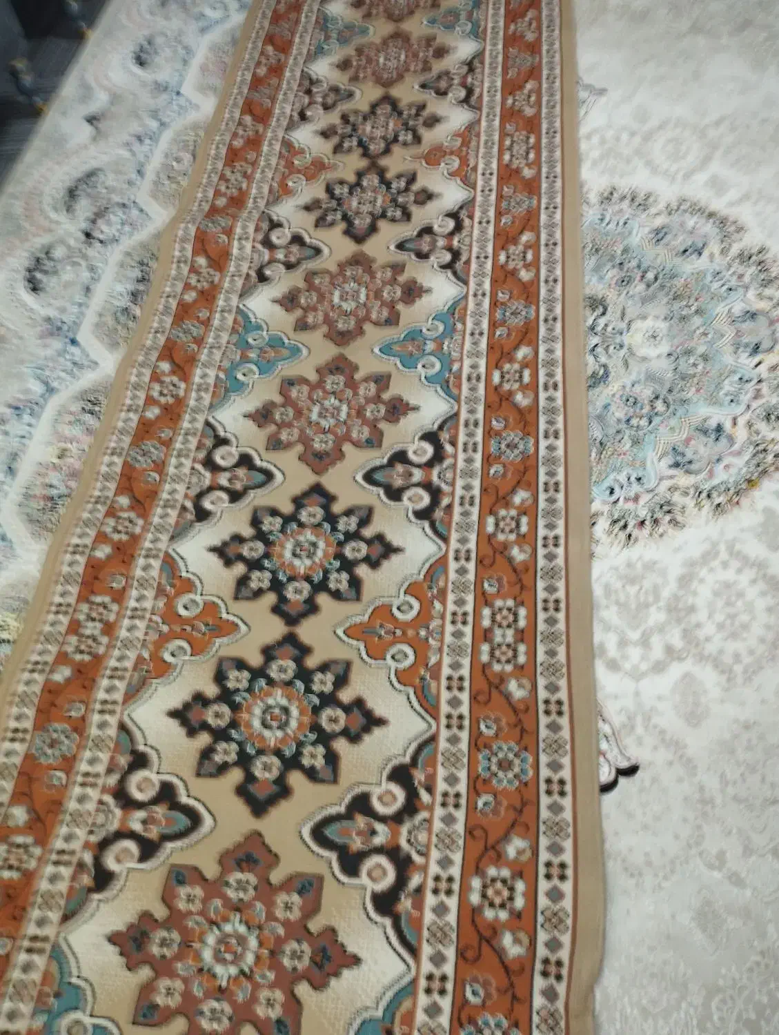 گلیم راه رویی|گلیم، جاجیم، گبه|فولادشهر, مسکن مهر فولادشهر|دیوار