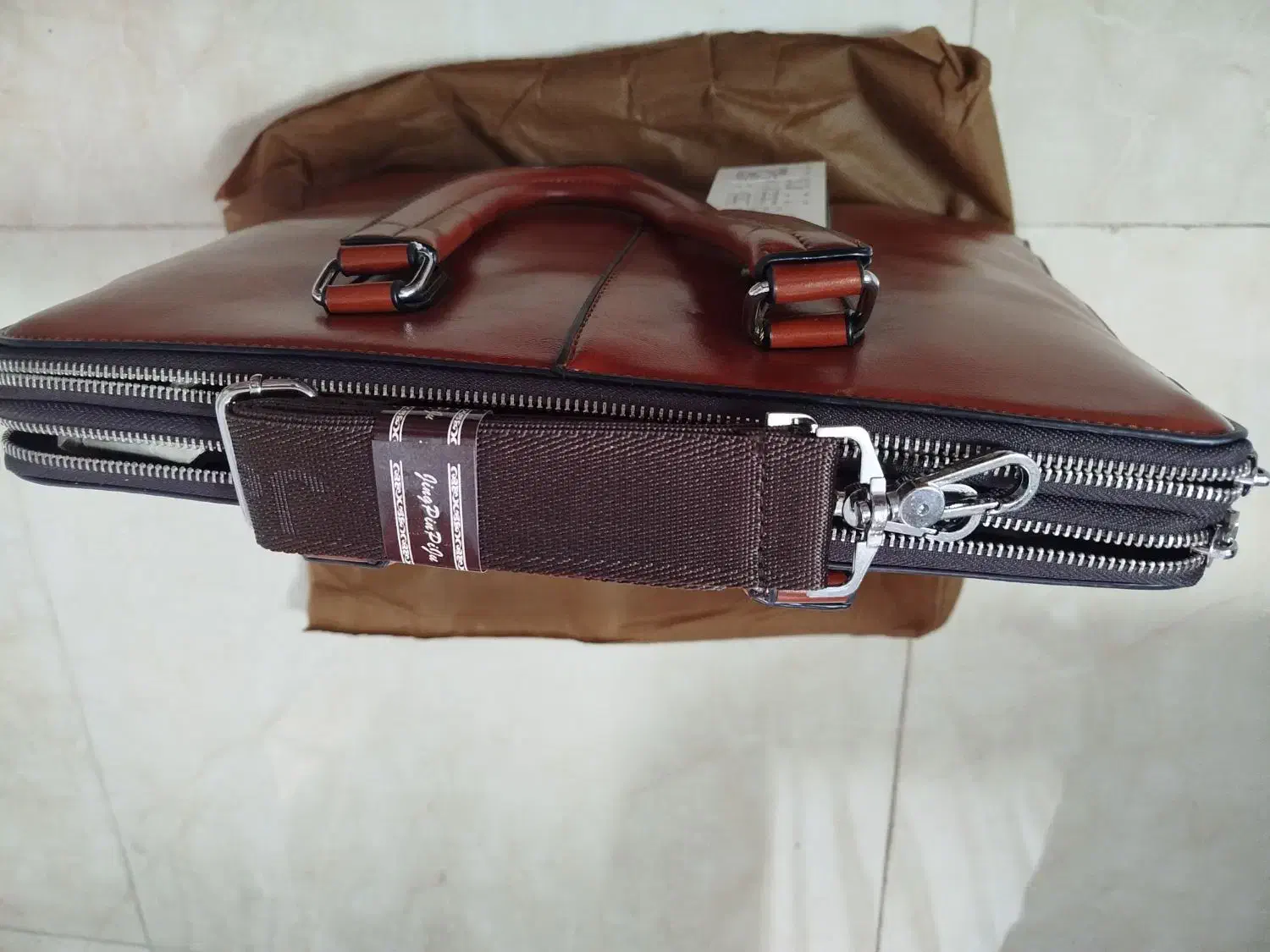 کیف اداری|کیف، کفش، کمربند|قم, آلوچو|دیوار