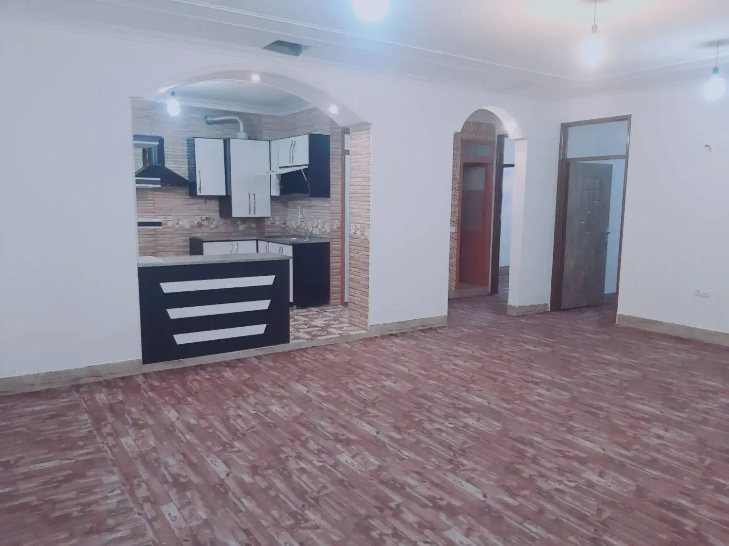 طبقه۲ نوساز ورودی مجزا حوالی میدان امام حسین(ع)|اجارهٔ آپارتمان|داراب, |دیوار