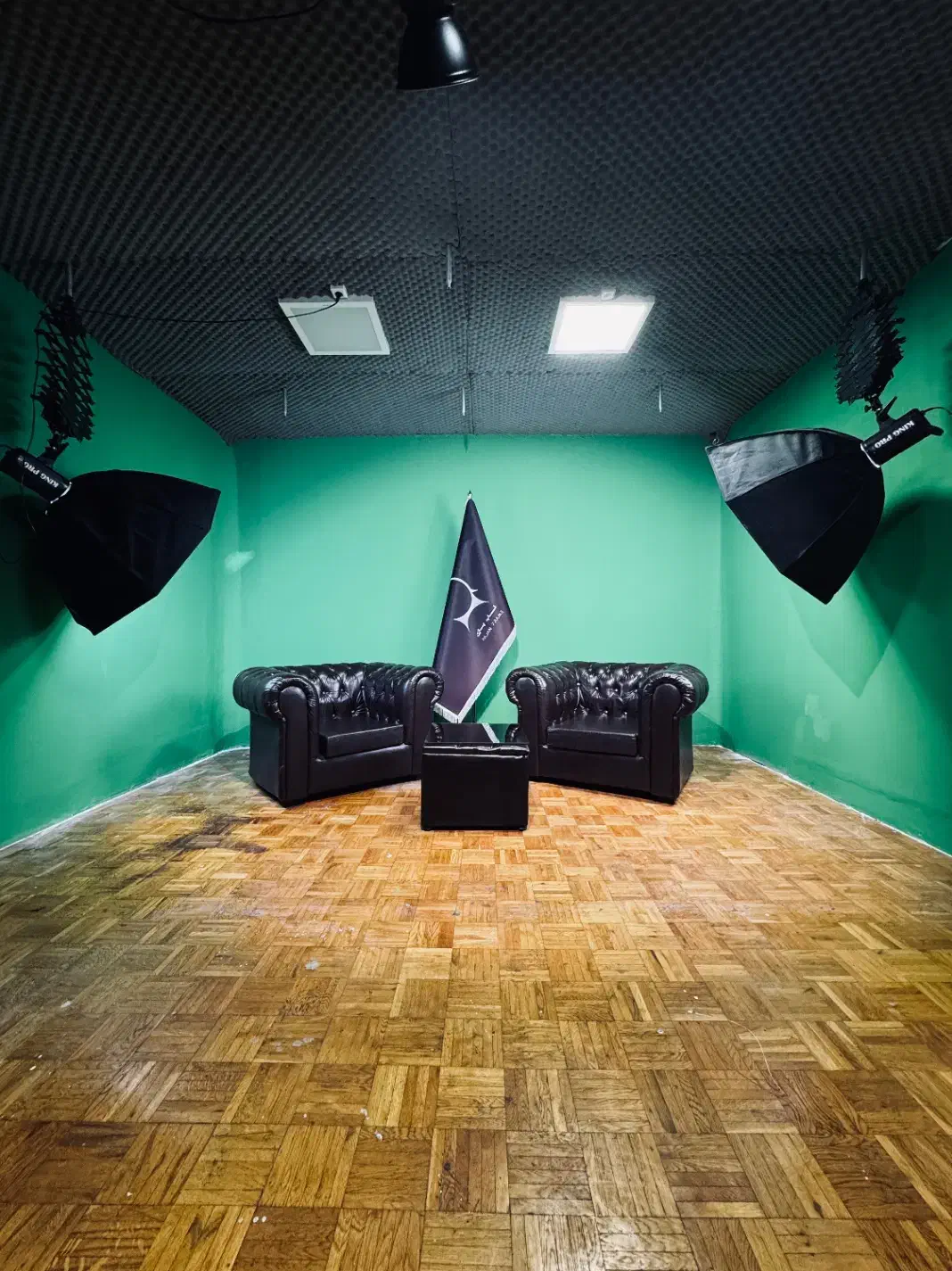 استودیو عکاسی و فیلمبرداری|اجارهٔ کوتاه‌مدت دفتر کار و فضای آموزشی|تهران, بهجت‌آباد|دیوار