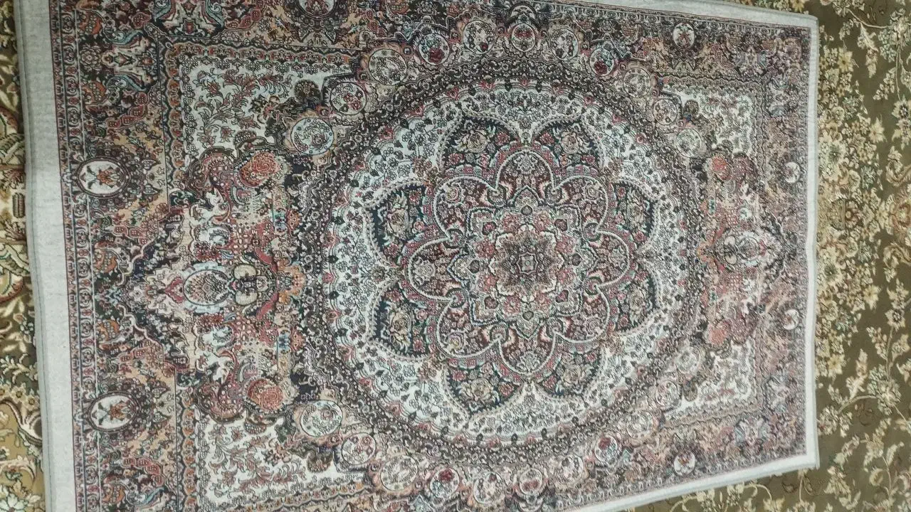 فرشینه سه متری|فرش|صفادشت, |دیوار