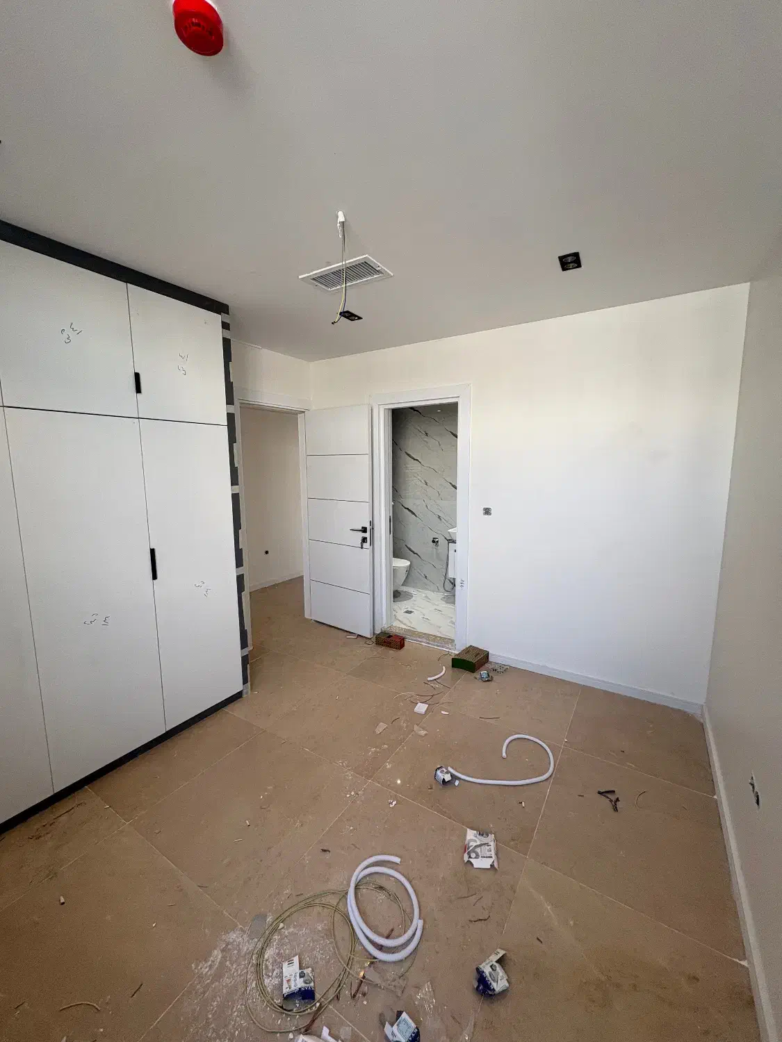 ۱۴۰ متر ۳ خواب ژورنالی کلید نخورده/ ویو مشجر میدان