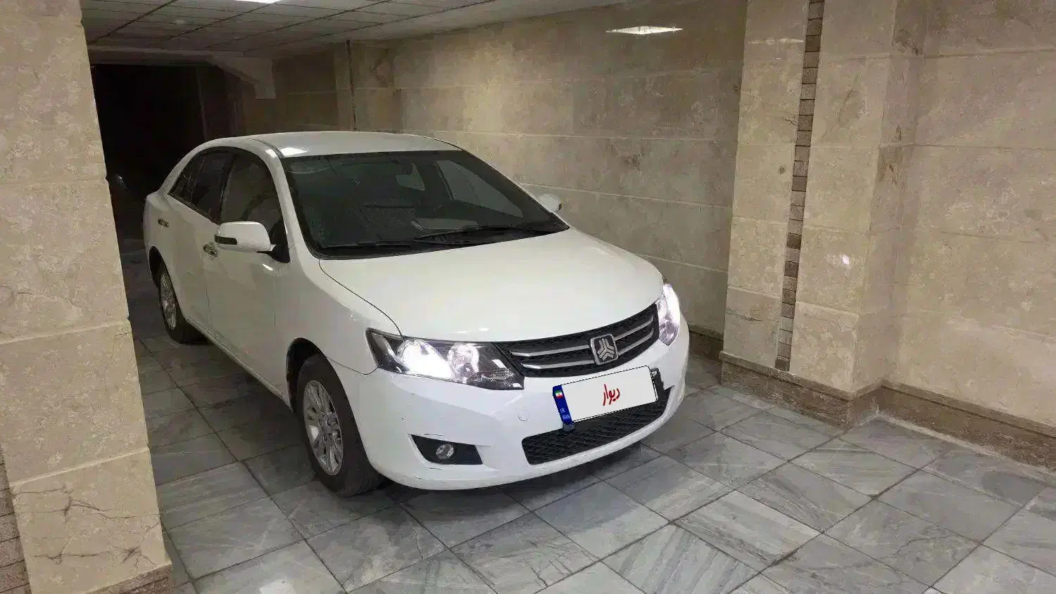 آریو سایپا ۱۳۹۷ تک برگ سند بیرنگ|خودرو سواری و وانت|یزد, |دیوار