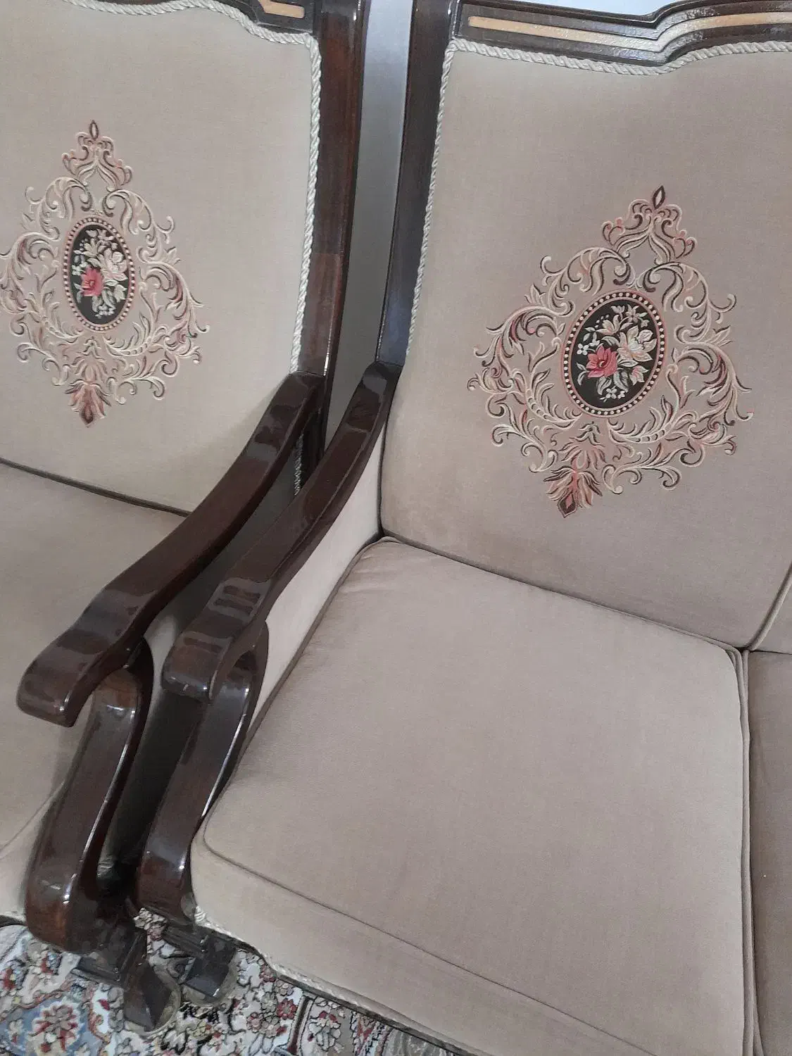 مبل تمیز و سالم|مبلمان خانگی و میز عسلی|قم, سراجه (۱۵ خرداد)|دیوار