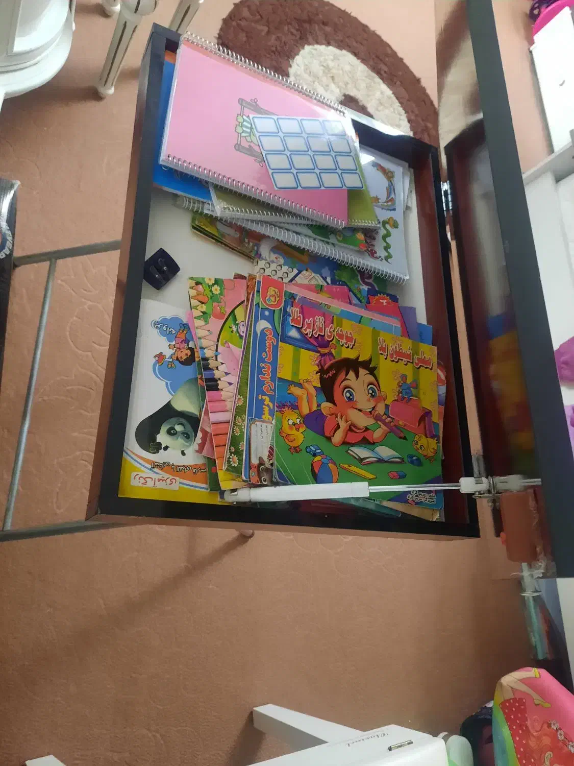 فروش کمد و میز تحریر و اسباب بازی|اسباببازی|اصفهان, سرچشمه|دیوار