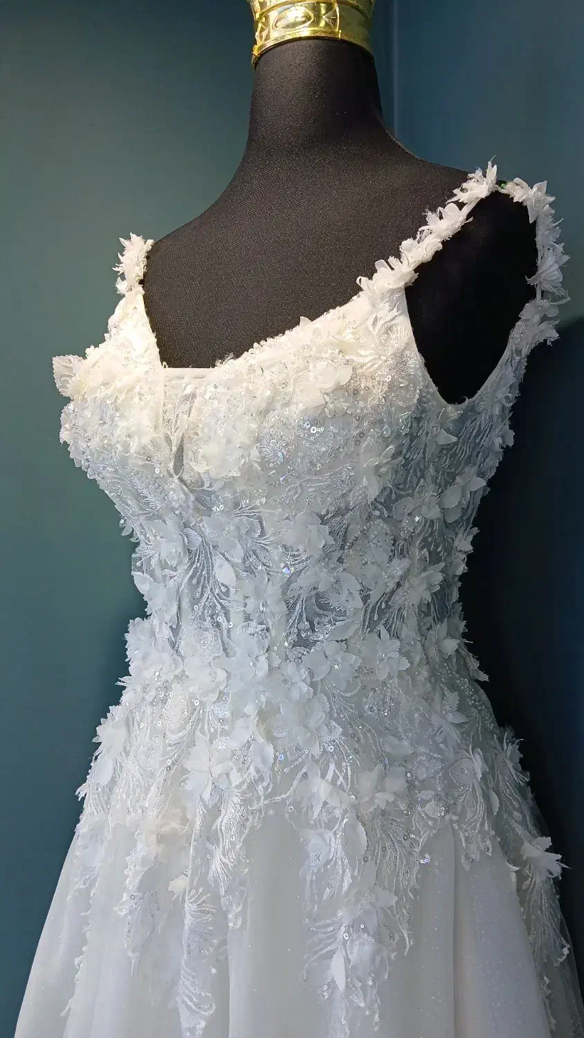 واگذاری تمامی لباس های مزون|لباس|نیشابور, دارایی|دیوار