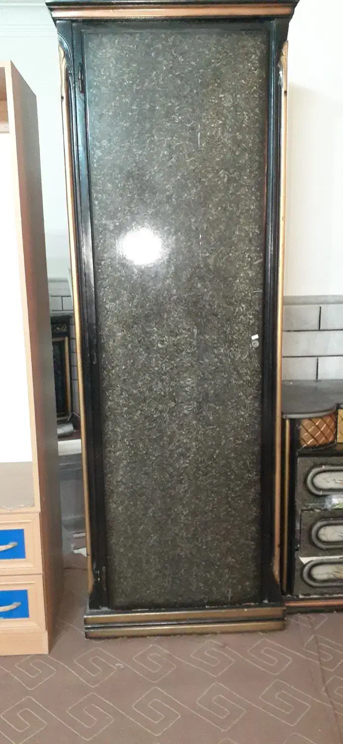 کمد و ویترین محکم|حراج|قم, باجک یک|دیوار