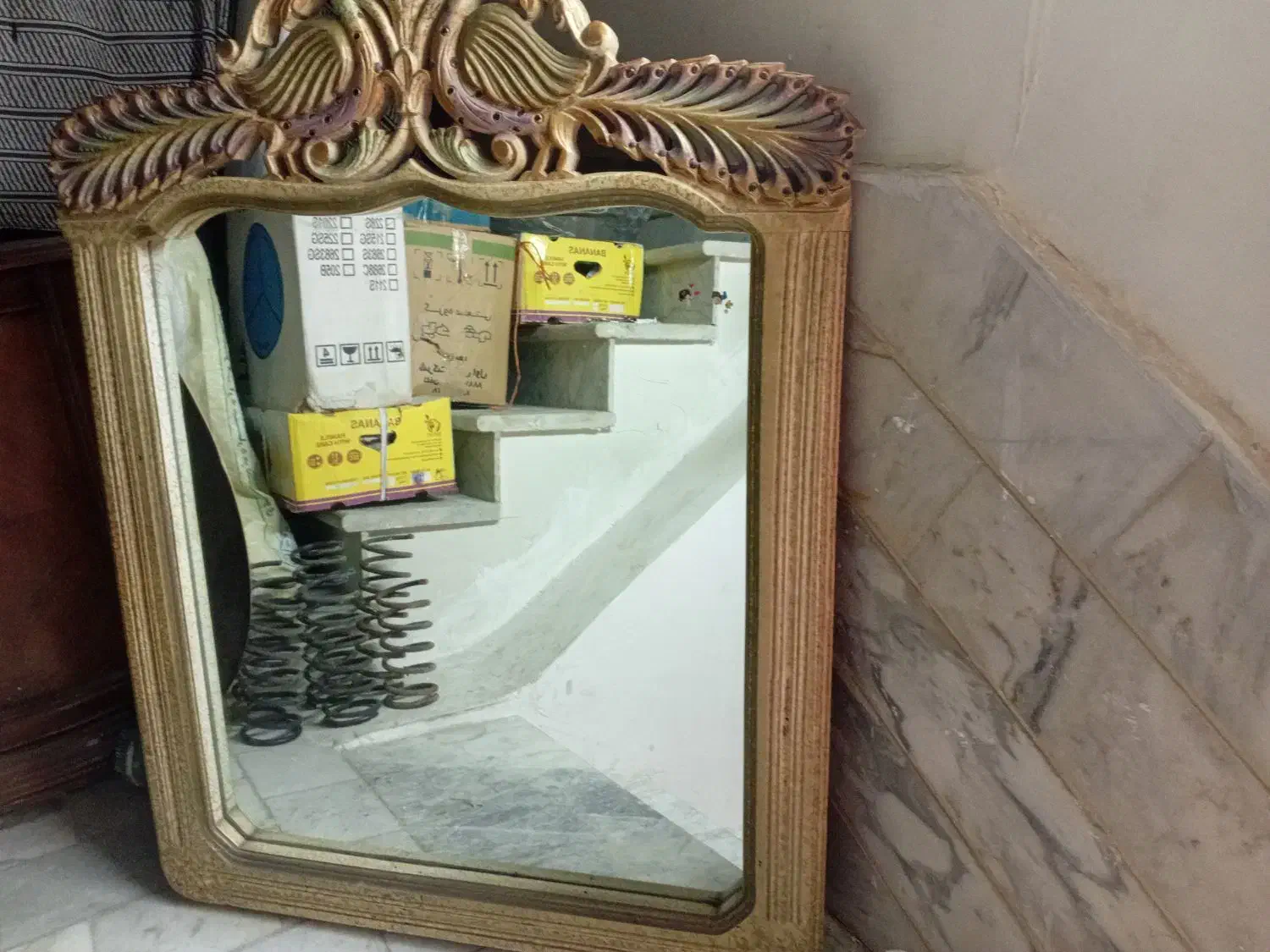 یک عدد آینه|مبلمان خانگی و میز عسلی|کرج, گلشهر|دیوار