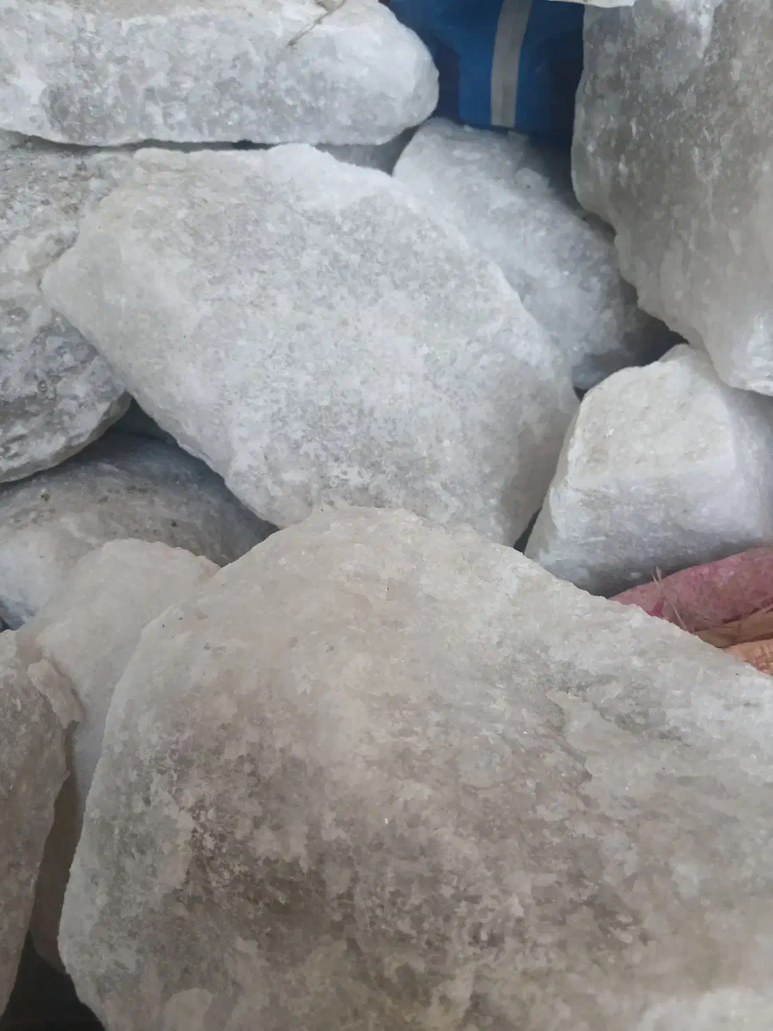 سنگ نمک سفید|لوازم جانبی حیوانات|گلپایگان, |دیوار