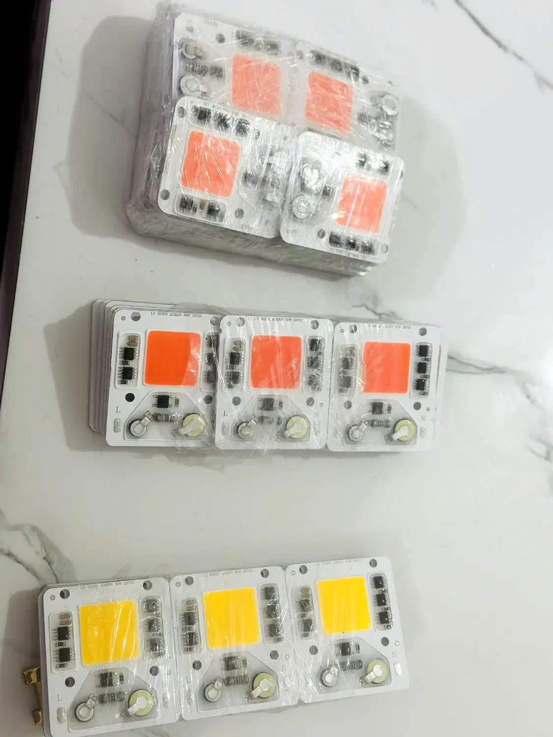 چیپ های 50وات فول اسپکتروم|لامپ و چراغ|بروجرد, |دیوار