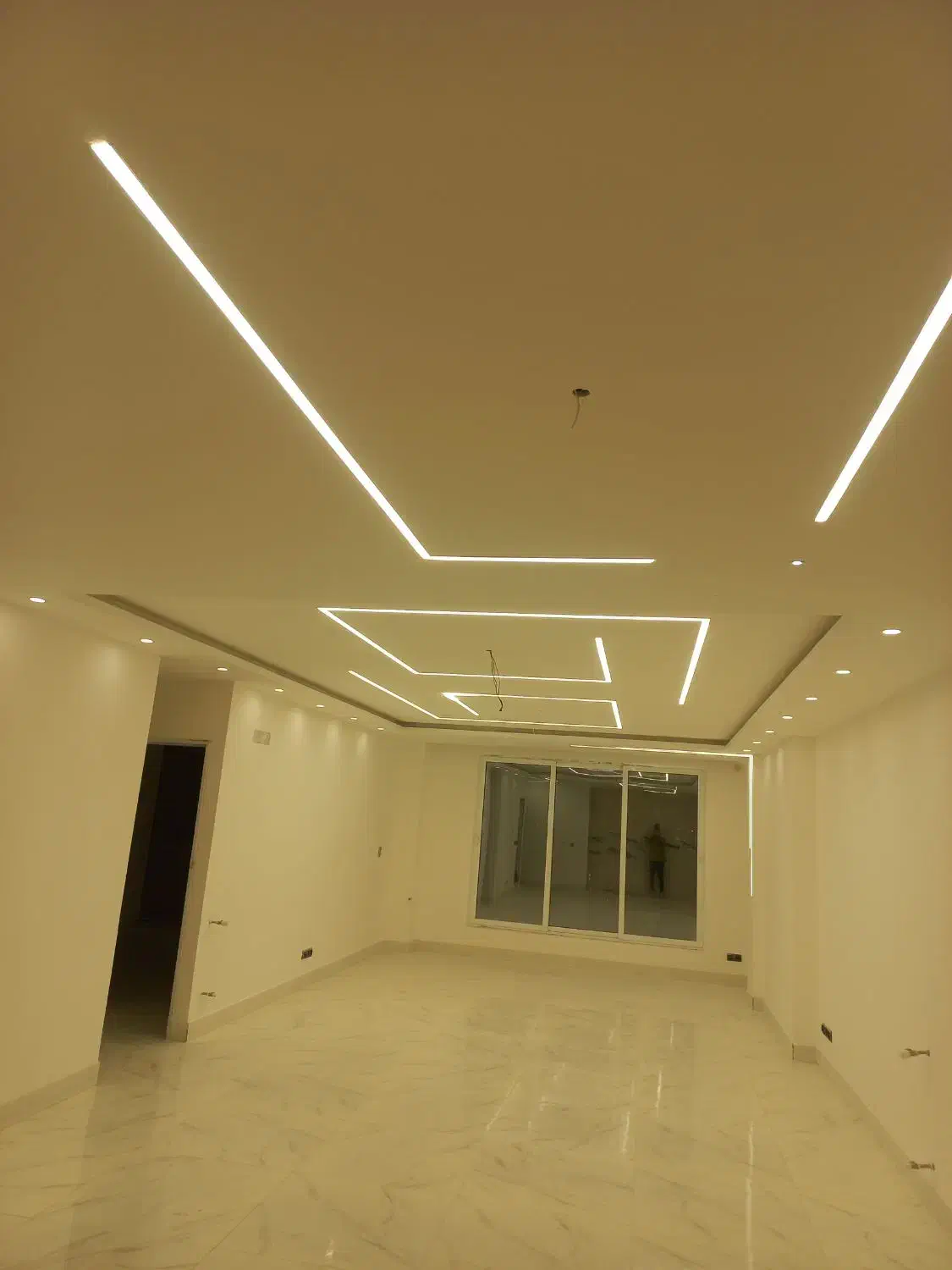 نیروی کار کناف تایل دامپا|استخدام معماری، عمران و ساختمانی|صدرا-فارس, فاز ۱|دیوار