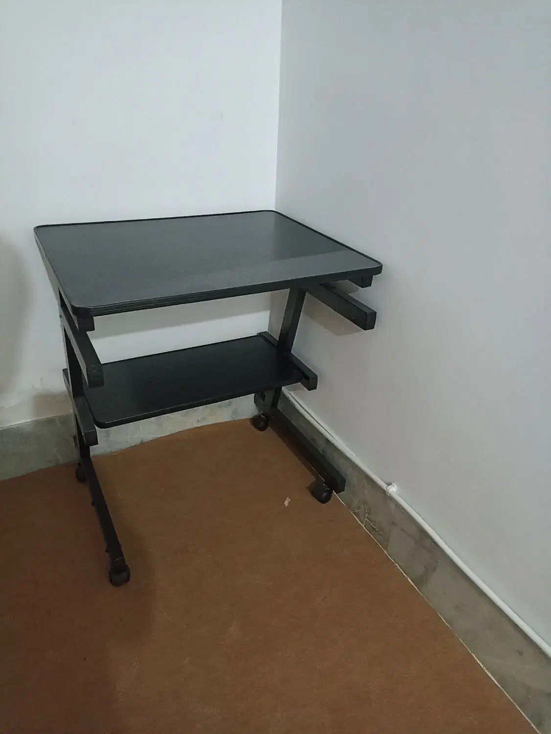 فروش میز کار میز کامپیوتر|میز تحریر و کامپیوتر|سنندج, |دیوار