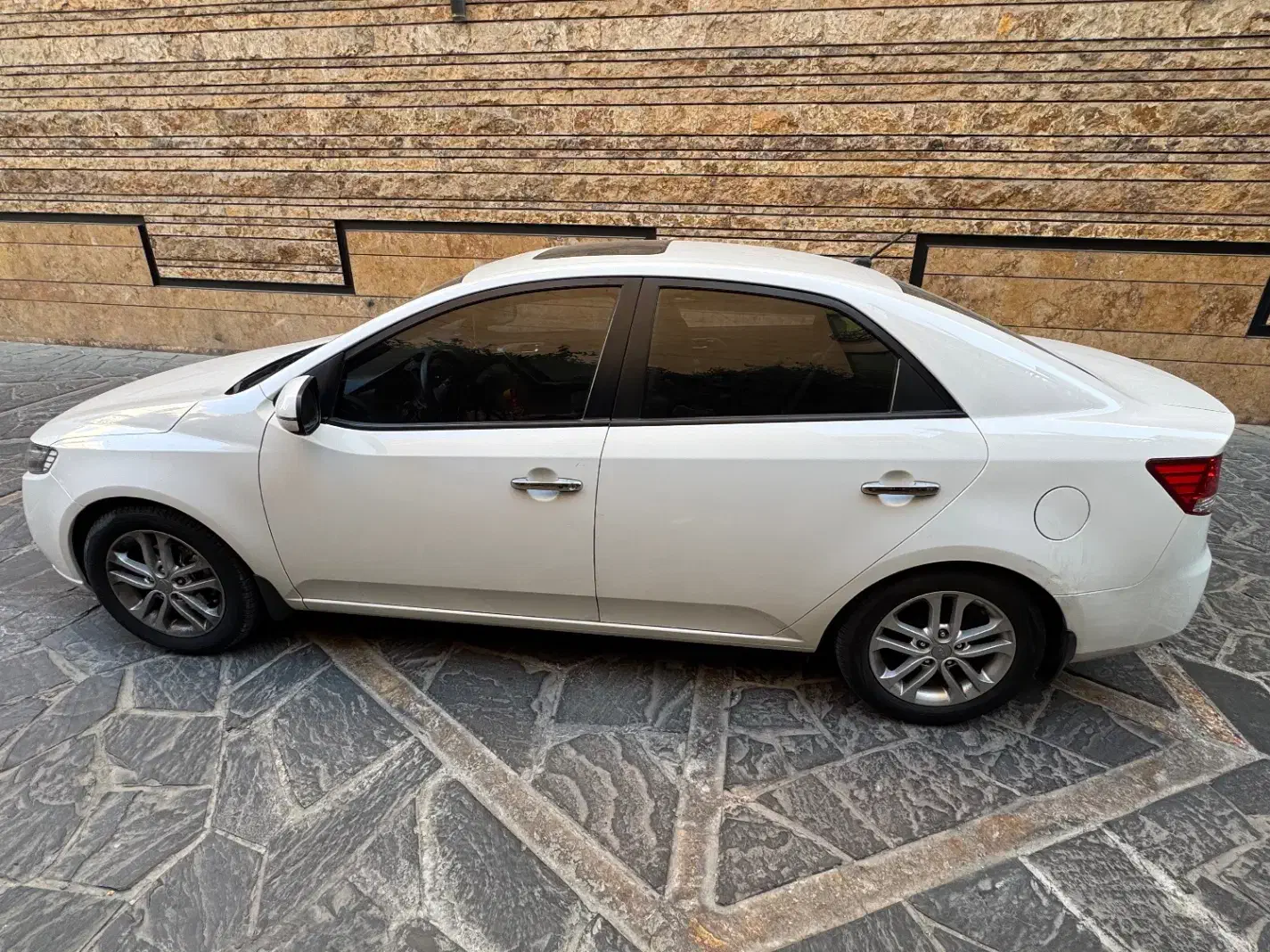 کیا سراتو اپشنال ۲۰۰۰cc درحد|خودرو سواری و وانت|تهران,  امام زاده قاسم (نیاوران)|دیوار