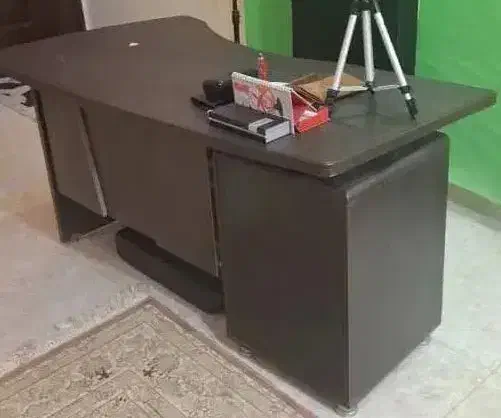میز تحریر ، منشی|مبلمان اداری|شاهینشهر, فردوسی|دیوار