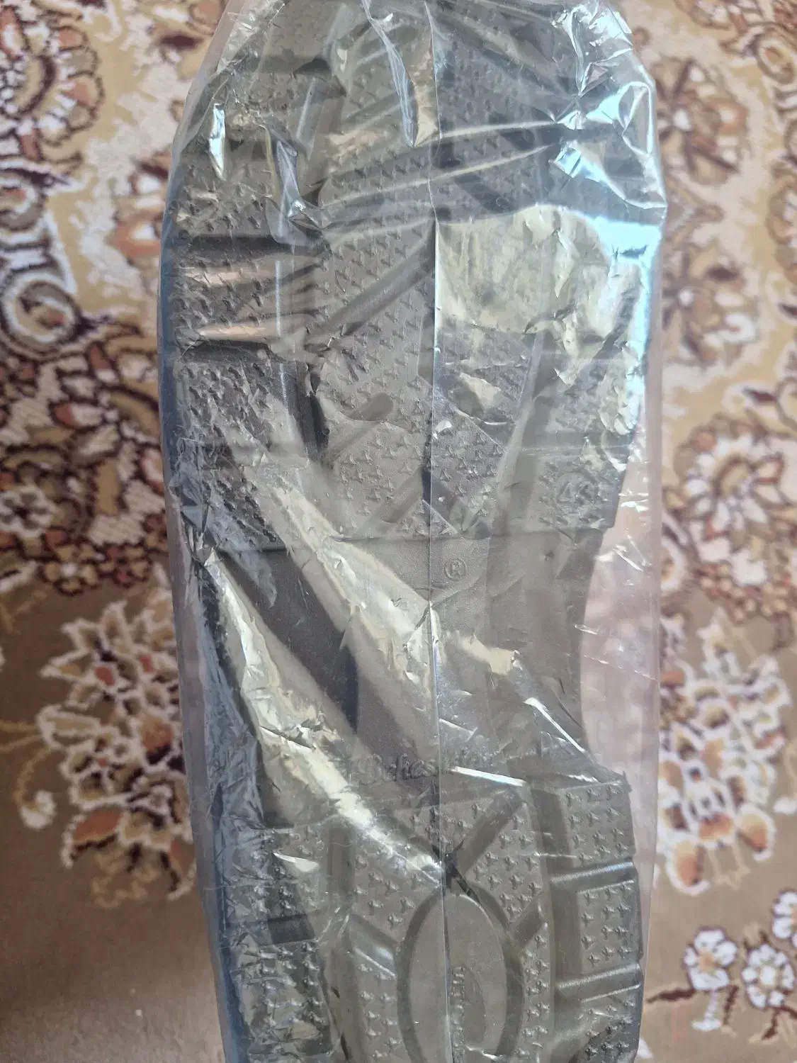 کفش ایمنی|کیف، کفش، کمربند|جهرم, |دیوار