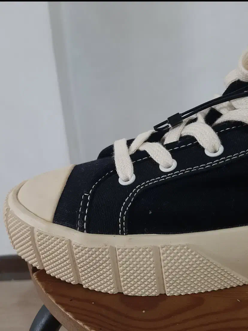 کتونی ساقدار زارا|کیف، کفش، کمربند|لاهیجان, شیخ زاهد|دیوار