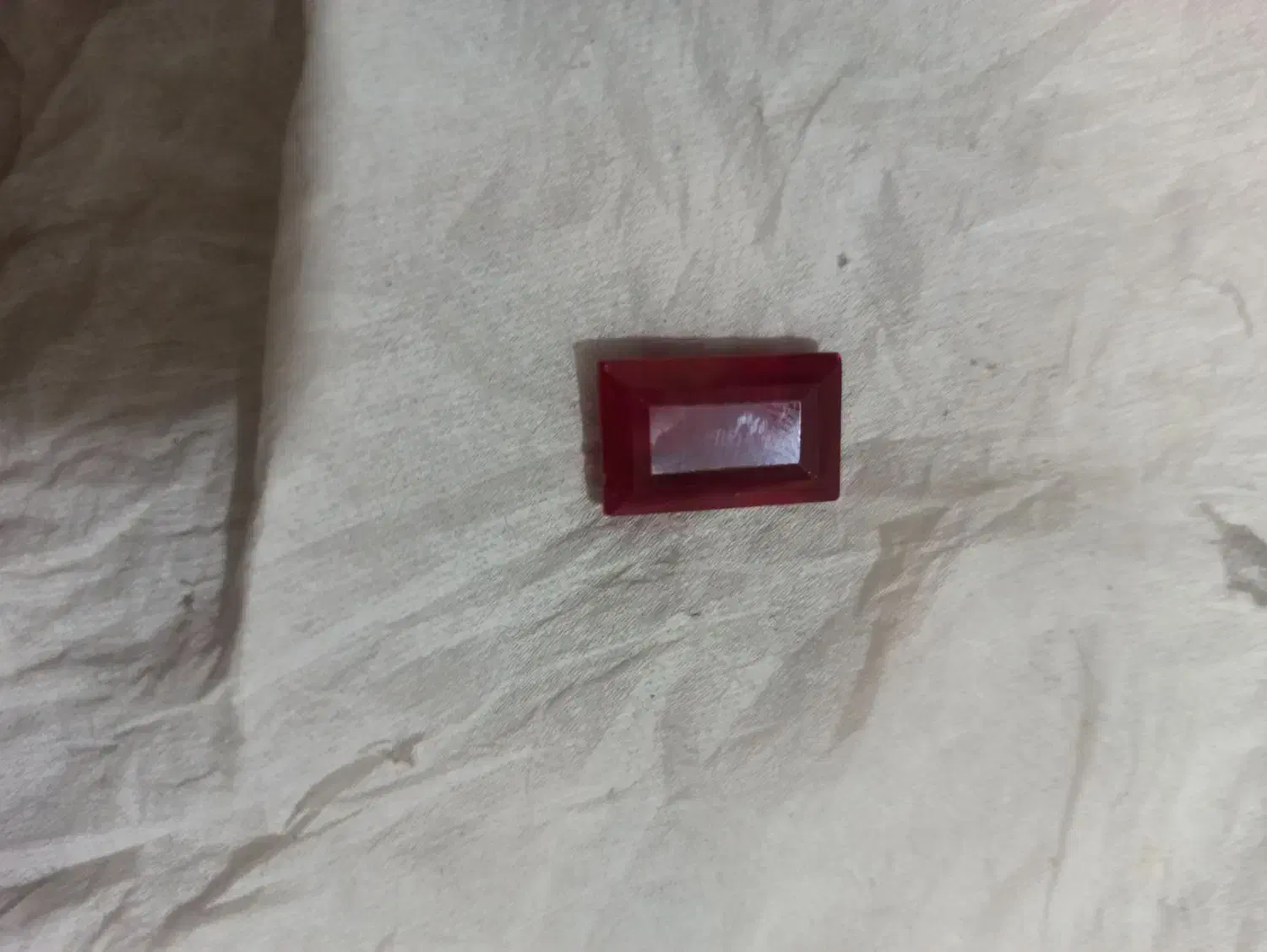 یاقوت|جواهرات|فردیس, فردیس|دیوار