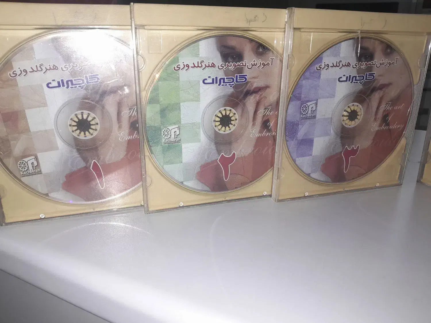 سی دی های آموزشی گلدوزی|لوازم خیاطی و بافتنی|تهران, شهرک ولیعصر جنوبی|دیوار
